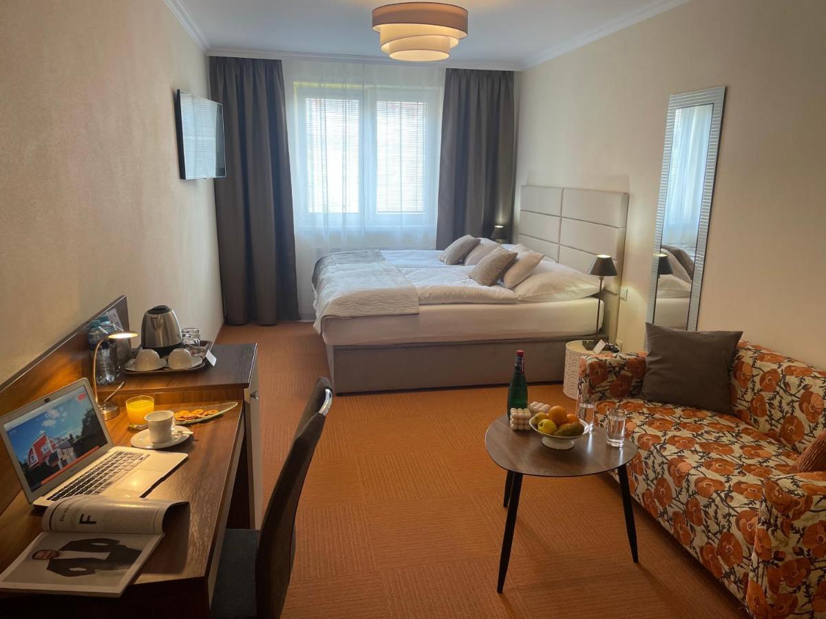 Hotel Garni Expo Banska Bystrica Exterior photo