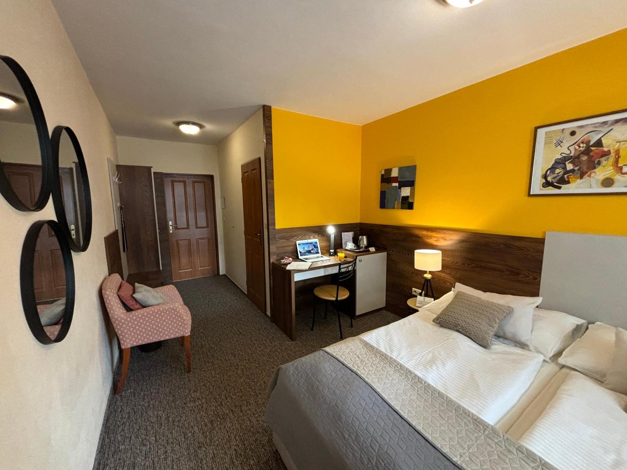 Hotel Garni Expo Banska Bystrica Exterior photo