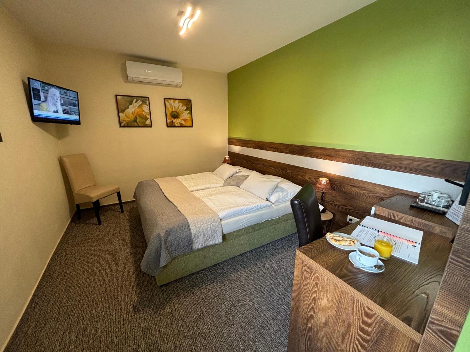 Hotel Garni Expo Banska Bystrica Exterior photo