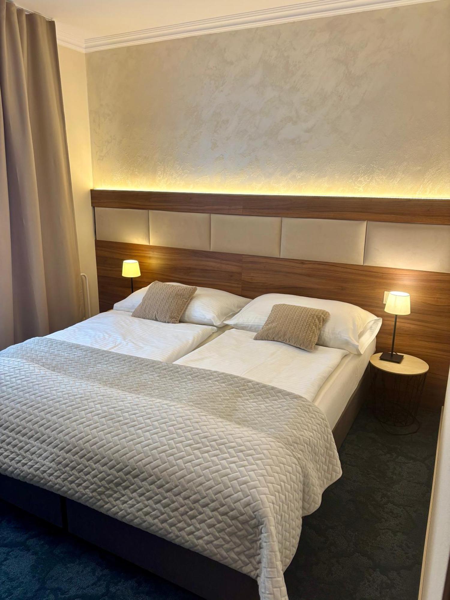 Hotel Garni Expo Banska Bystrica Exterior photo