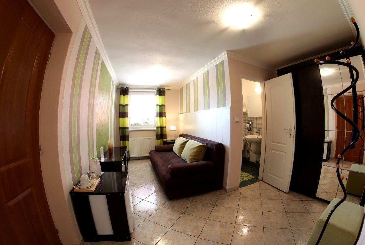 Hotel Garni Expo Banska Bystrica Exterior photo